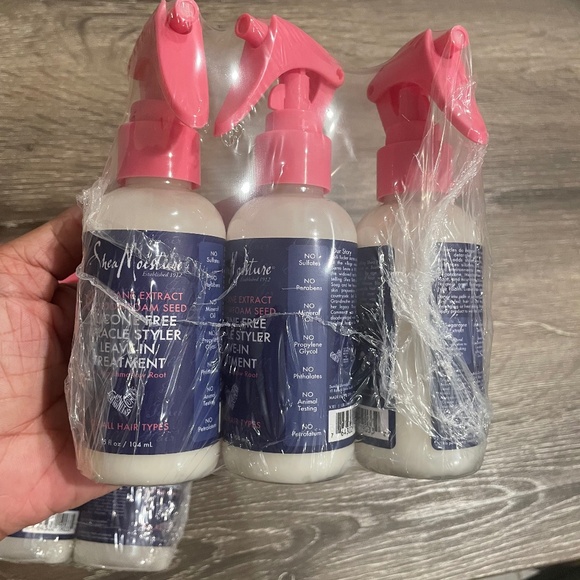 SHEA MOISTURE Silicone Free Miracle Styler Leave-In Treatment 3.5 FL oz. 6 Total - Picture 5 of 6
